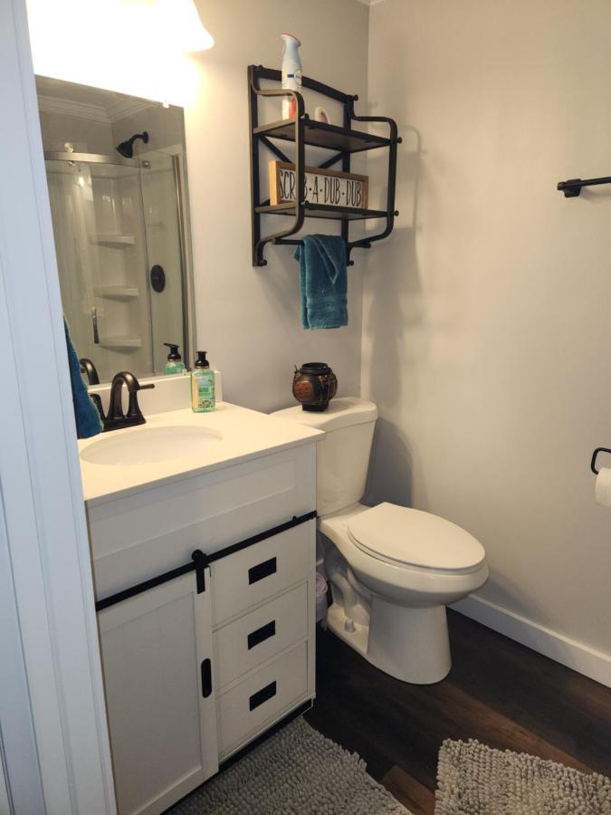 Villa Coastal Getaway à Morehead City Extérieur photo