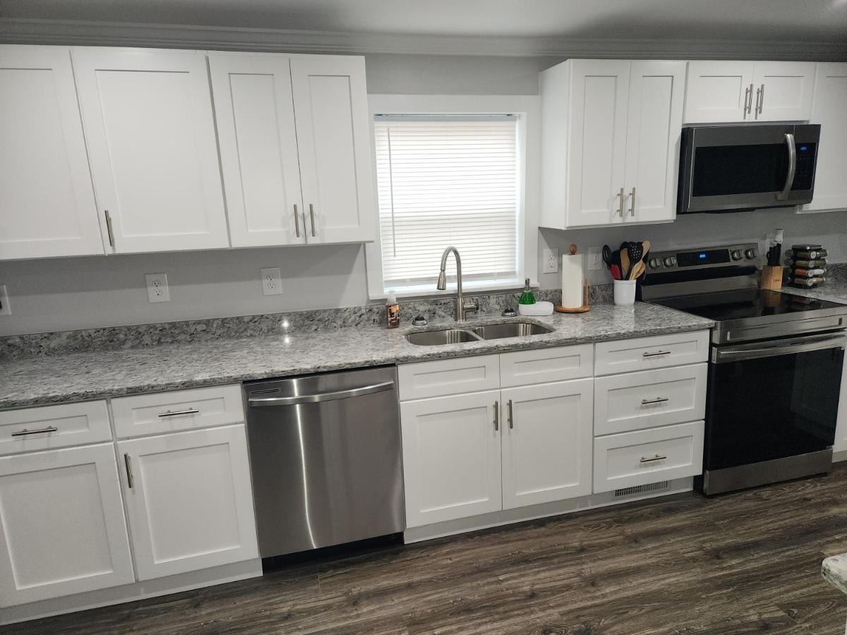 Villa Coastal Getaway à Morehead City Extérieur photo
